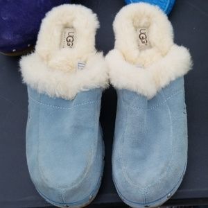 UGG Slip-on